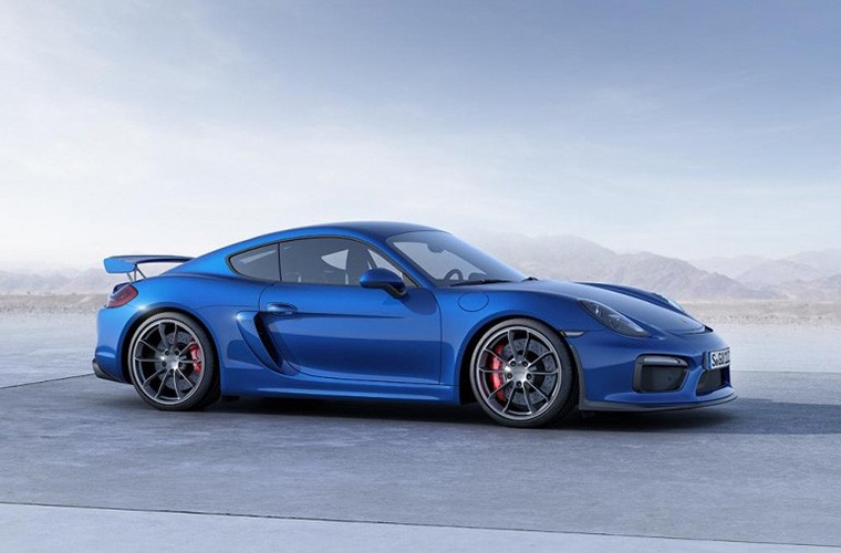 Man nhan voi mau xe the thao Porsche Cayman GT4-Hinh-6